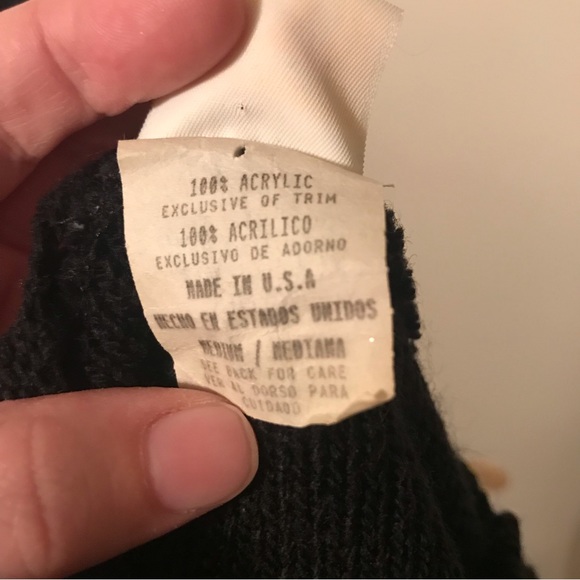 Vintage Christmas Sweater Medium - Picture 9 of 10